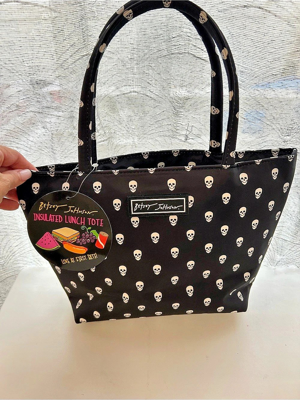 Betsey Johnson Insulated Lunch Tote Skull Print NWT